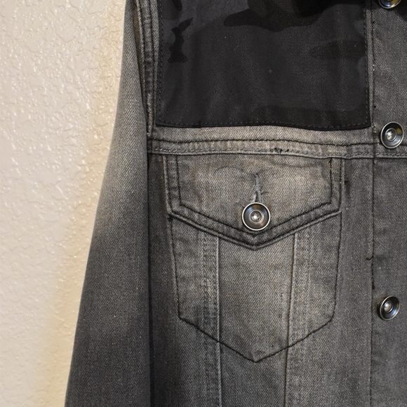 Jacket - Picture 3 of 4